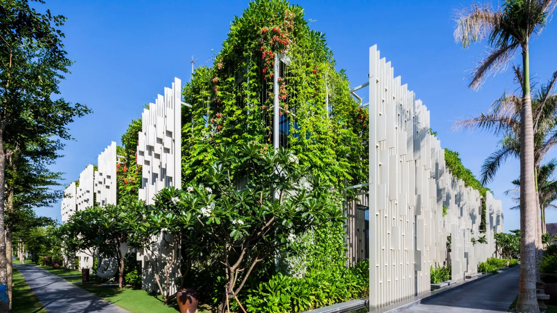 Ecological Plant Screen Estate